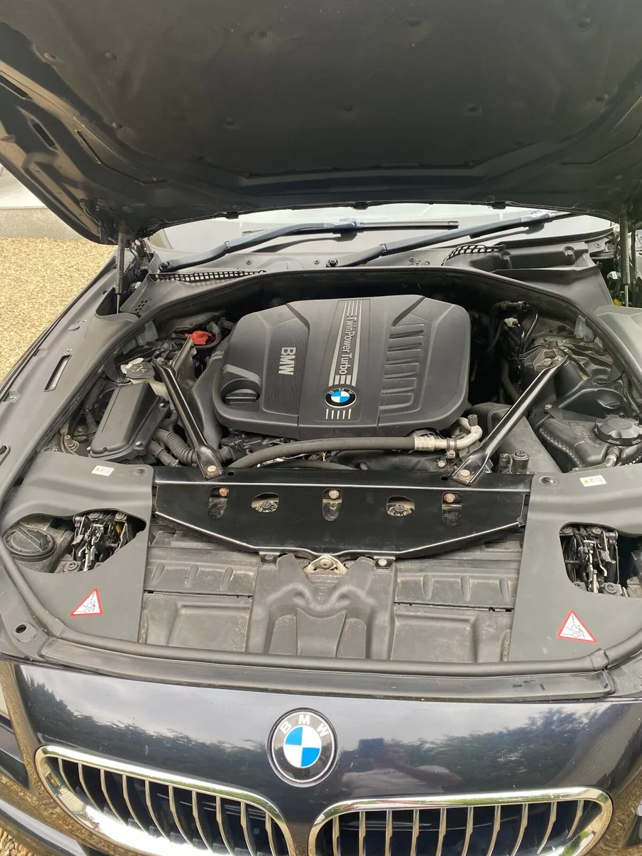 BMW 6-Series 2012 - Image 5