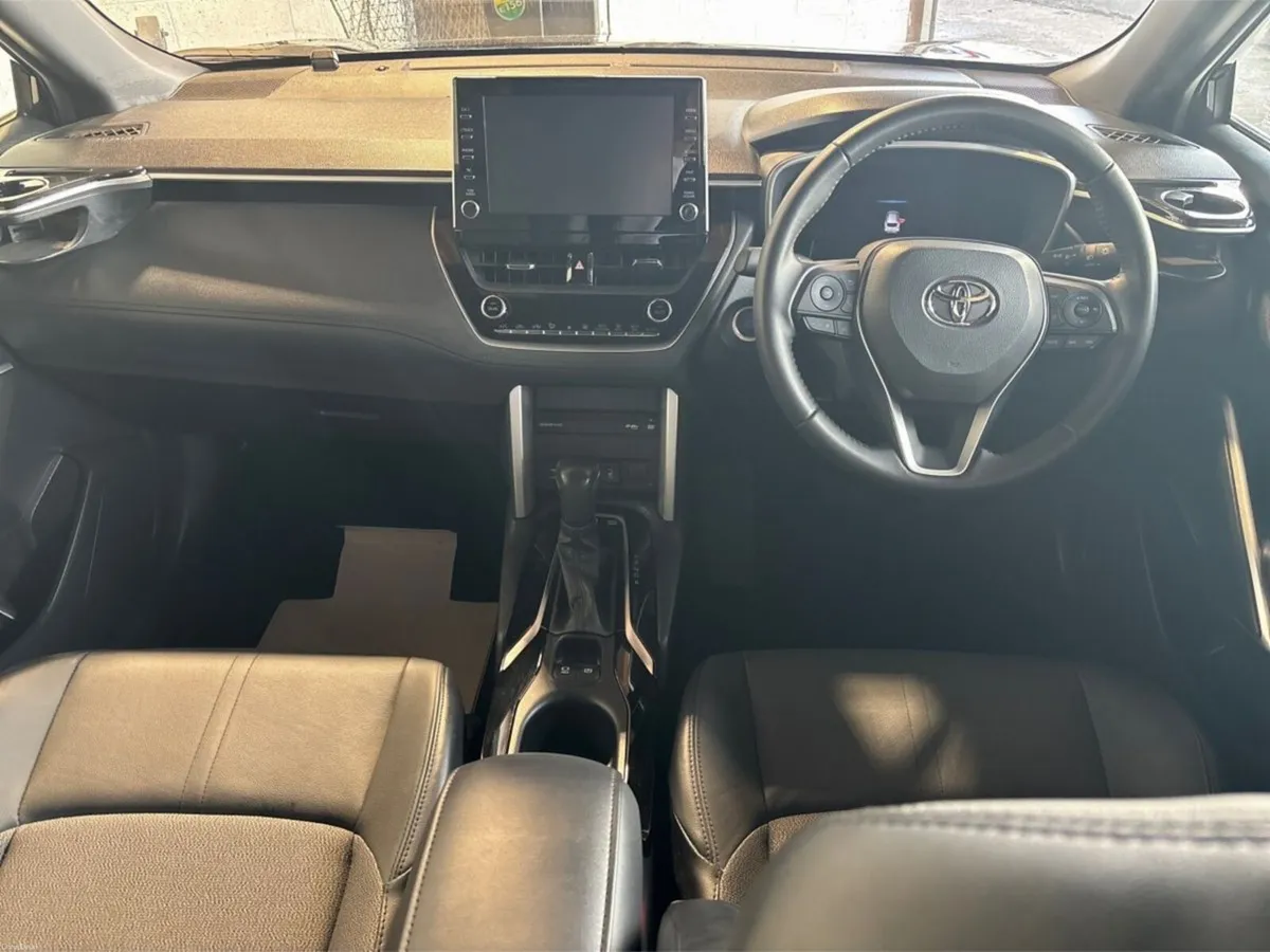 Toyota Corolla Cross HYBRID 1.8 - Image 4