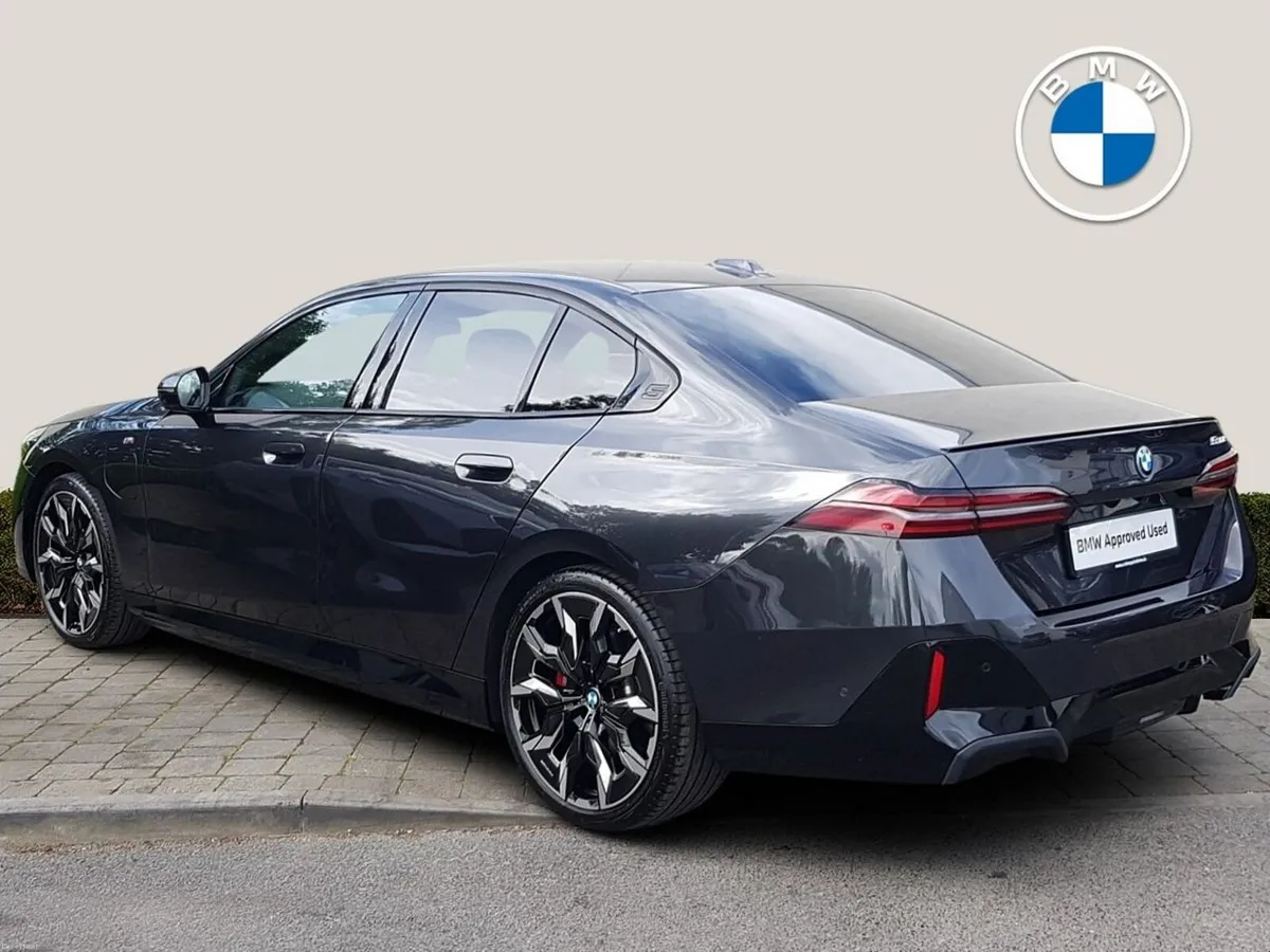 BMW 5-Series 530e M Sport - Image 3