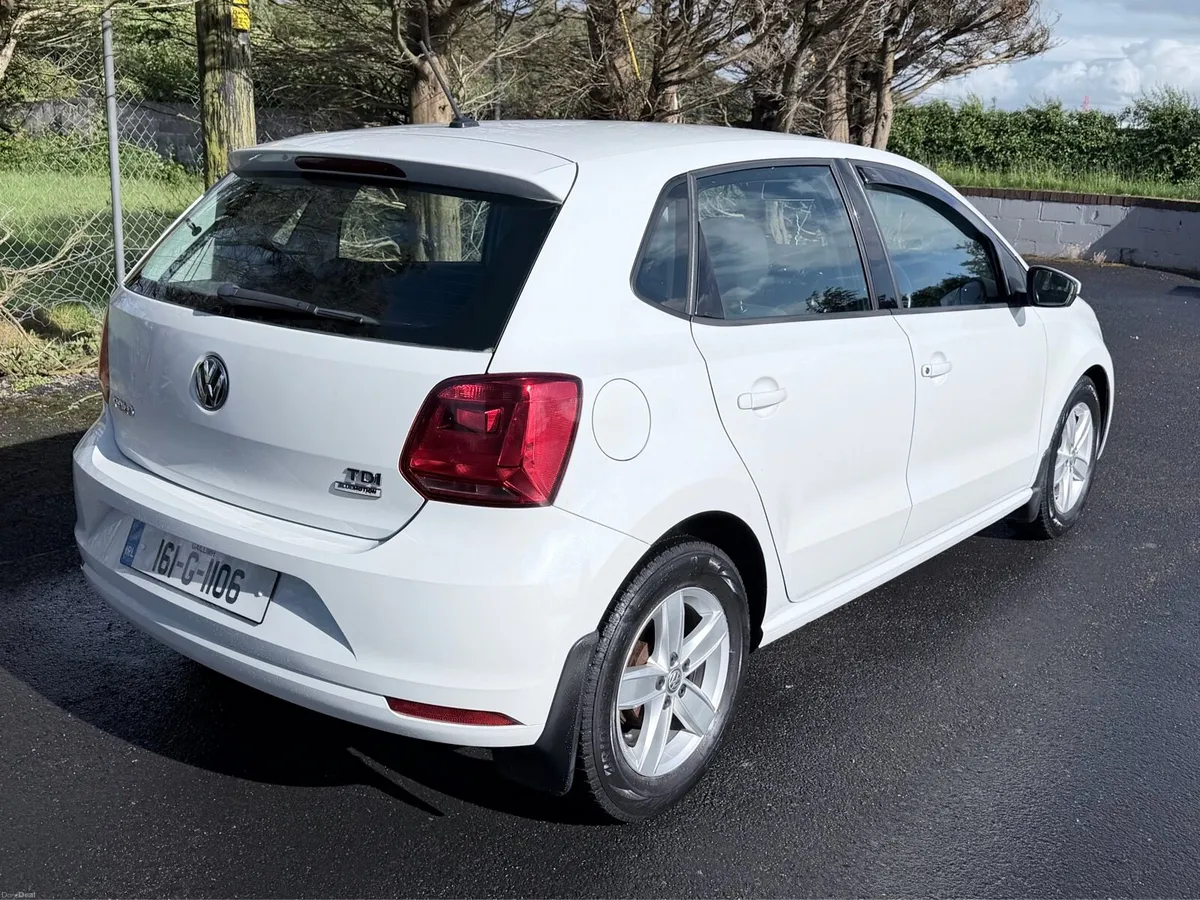 2016 VW POLO 1.4 Diesel low kms - Image 4