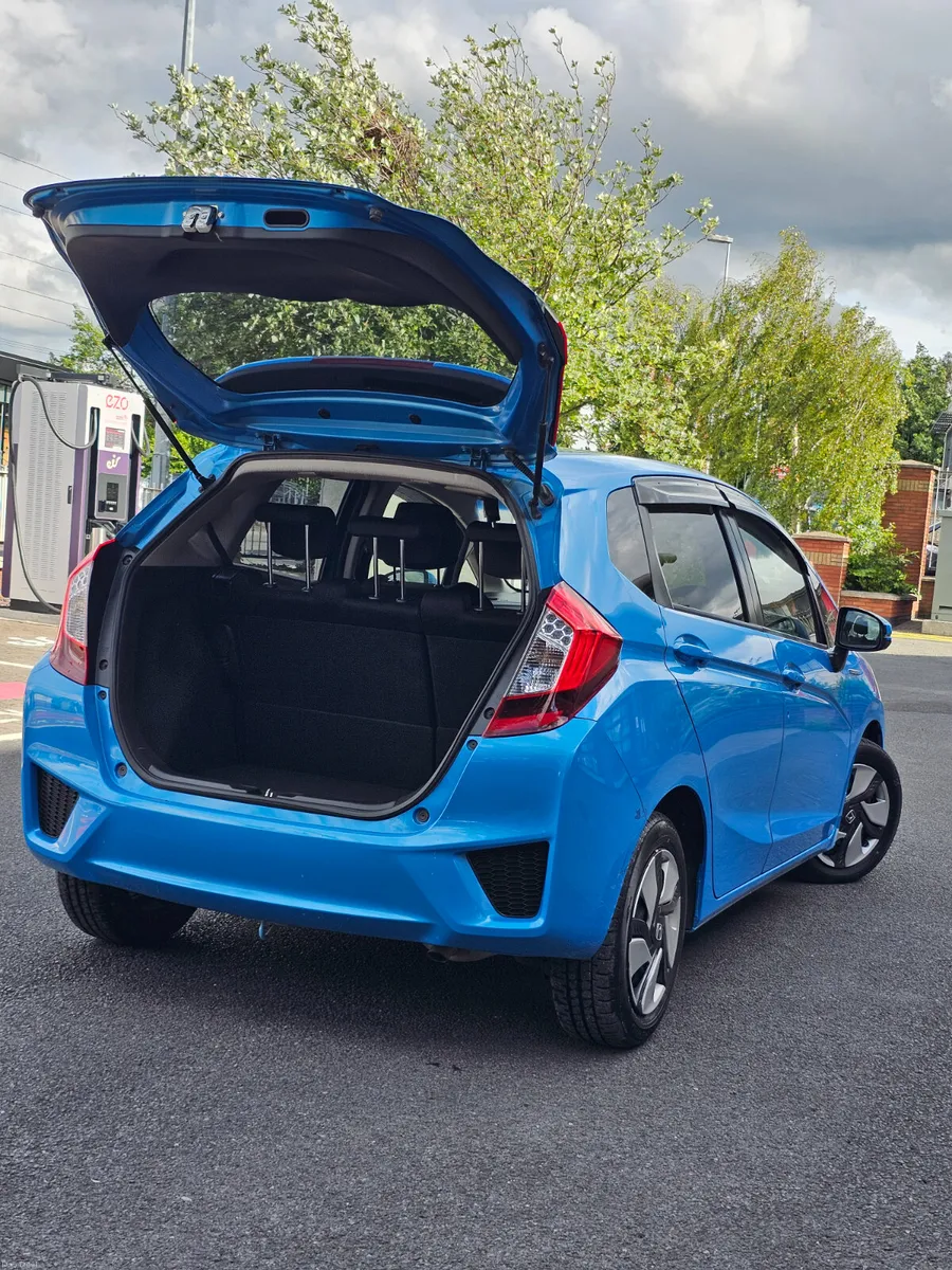 Honda Fit 2014 Automatic - Image 2