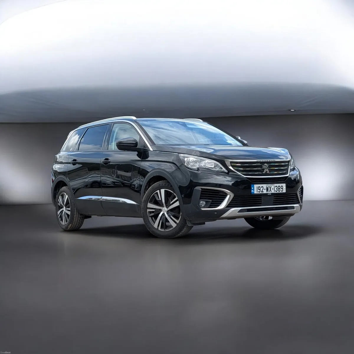 2019 Peugeot 5008 1.5 Diesel warranty available - Image 1