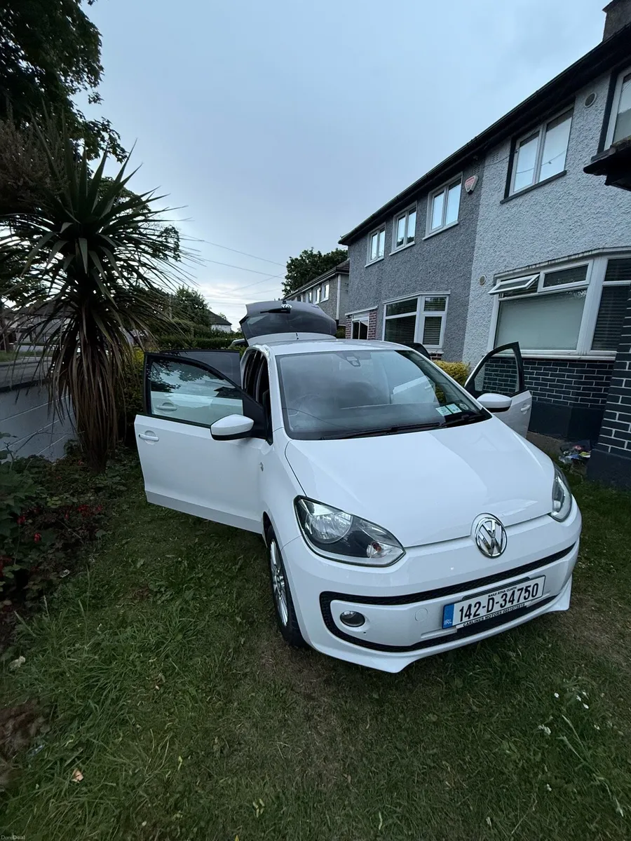 Volkswagen up - Image 2