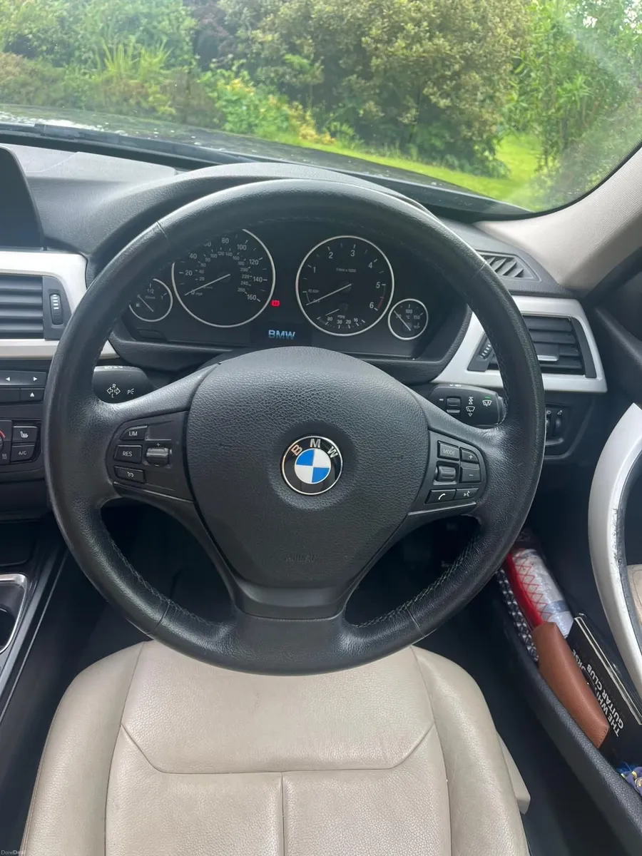 BMW 3-Series 2015 - Image 3