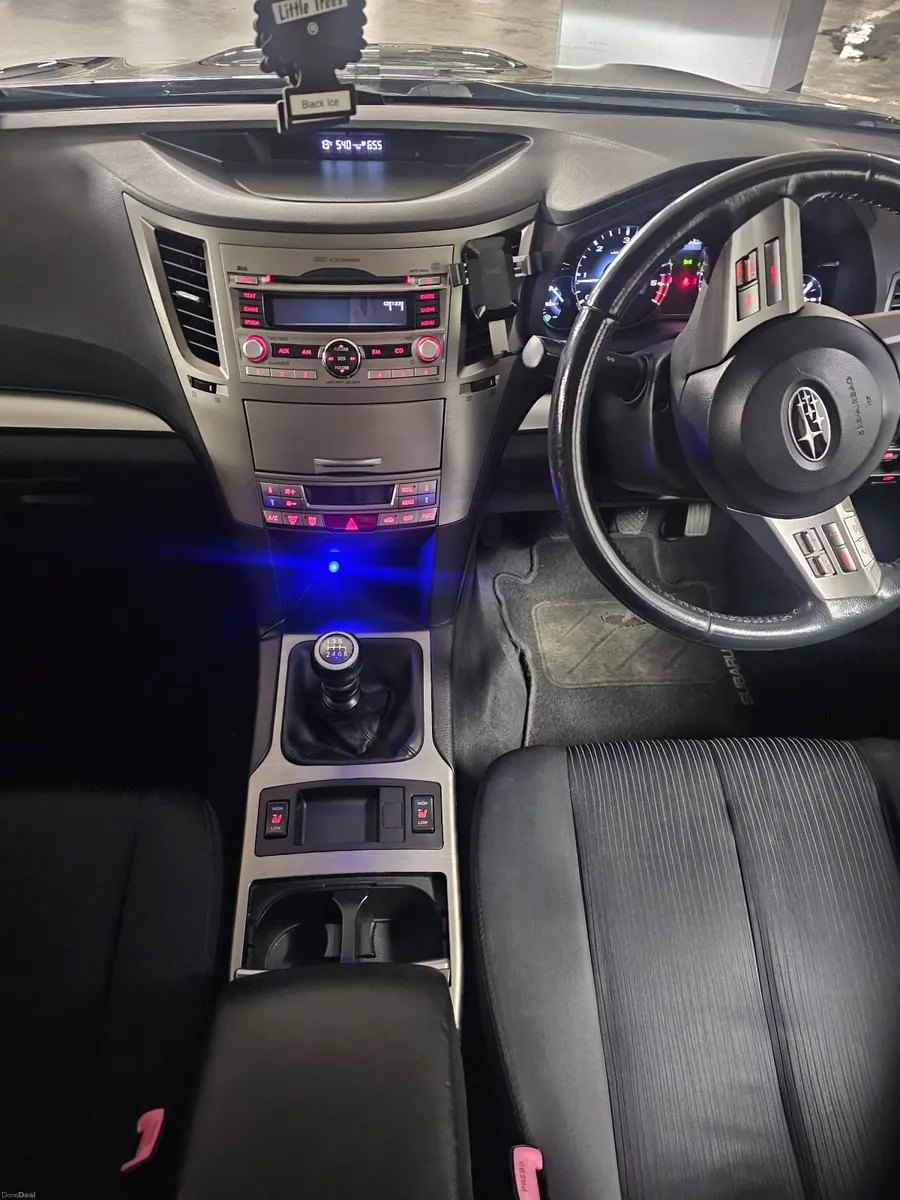 Subaru Legacy - Image 4