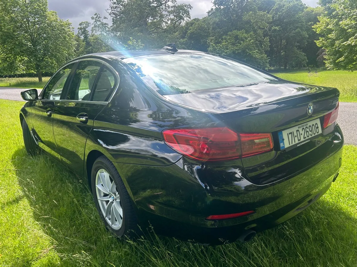 BMW 5-Series 2017 - Image 2