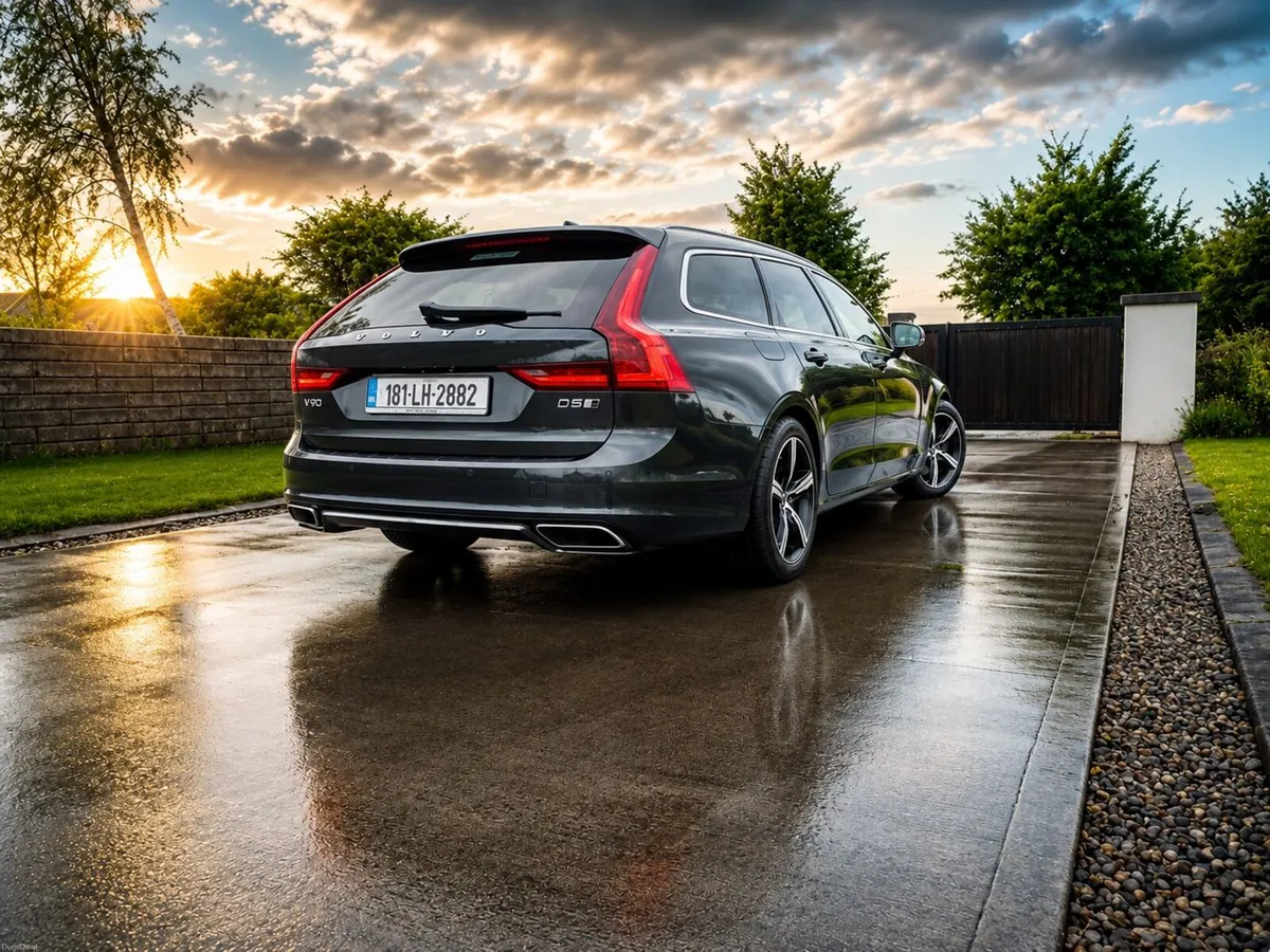 Volvo V90 PowerPulse R-Design Auto AWD - Image 4