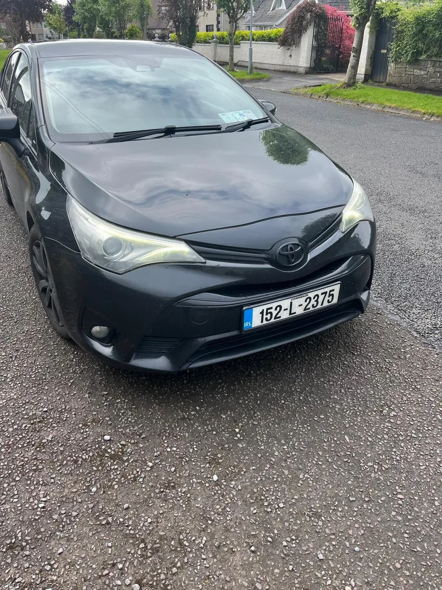 2015 Toyota Avensis 1.6 dsl- Top spec - Image 2