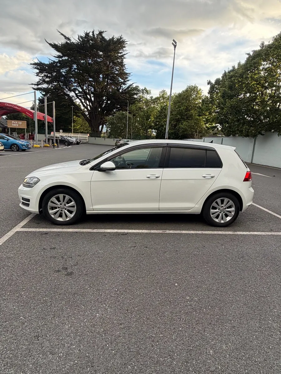 Automatic VW Golf - Image 2