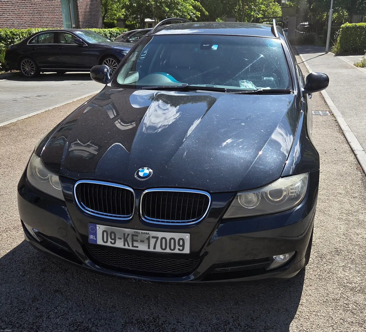 BMW 320D Estate - Image 2