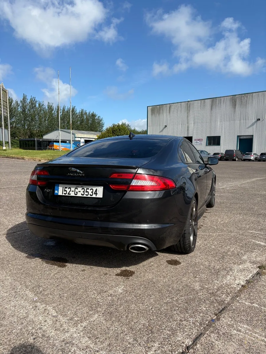 Jaguar Xf 2015 - Image 4