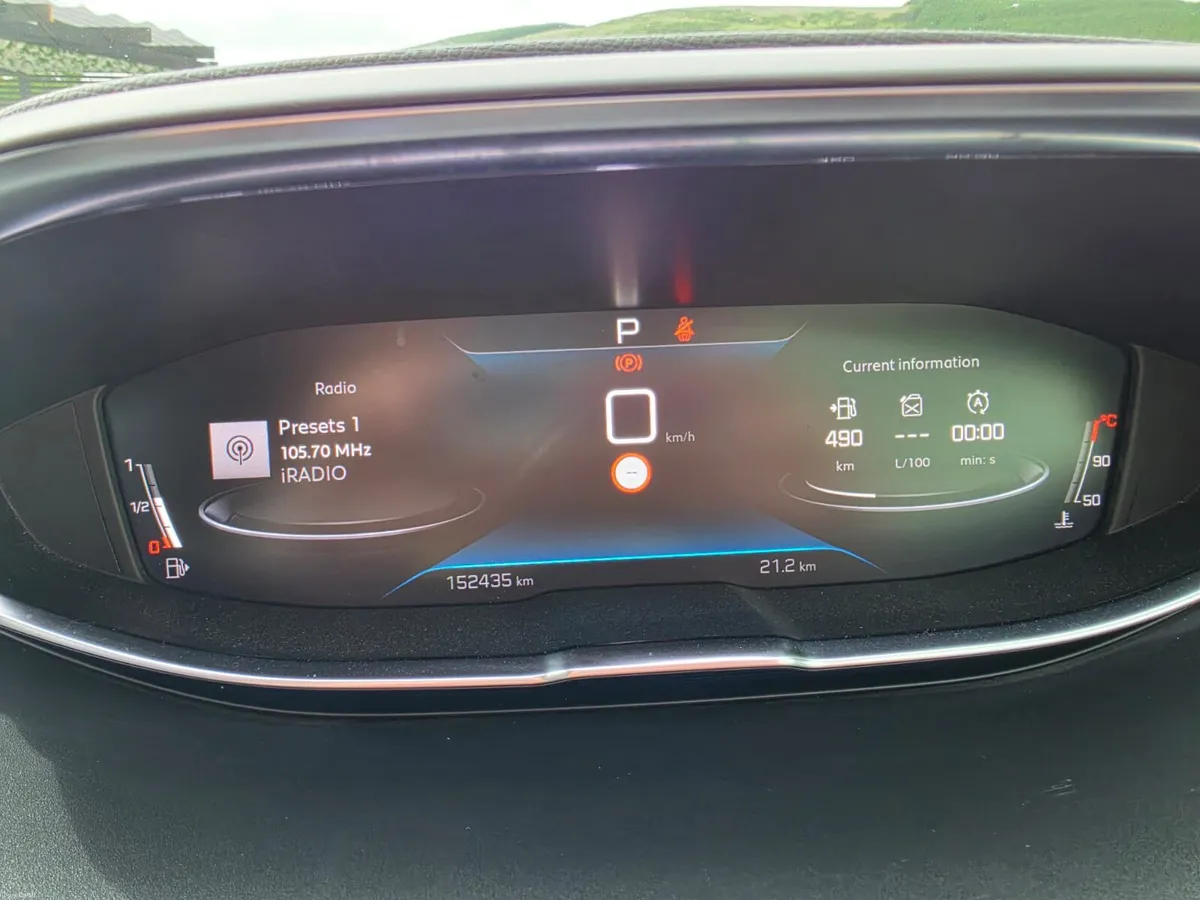 3008 Peugeot - Image 2