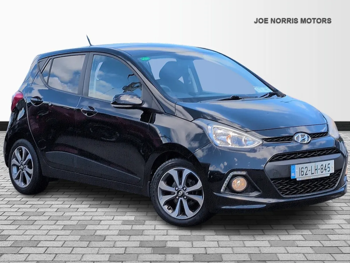 Hyundai i10 PREMIUM GO 4DR - Image 1