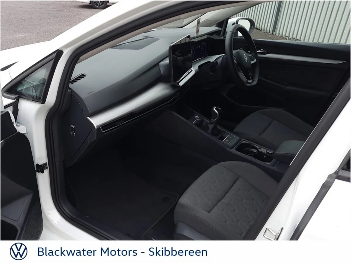 Volkswagen Golf GOLF EDITION 75 2.0 TDI 116HP - Image 4