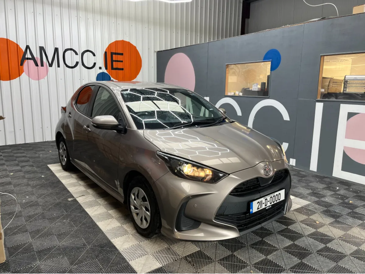 Toyota Yaris 2021 TOYOTA YARIS X 1.0 AUTOMATIC / R - Image 1