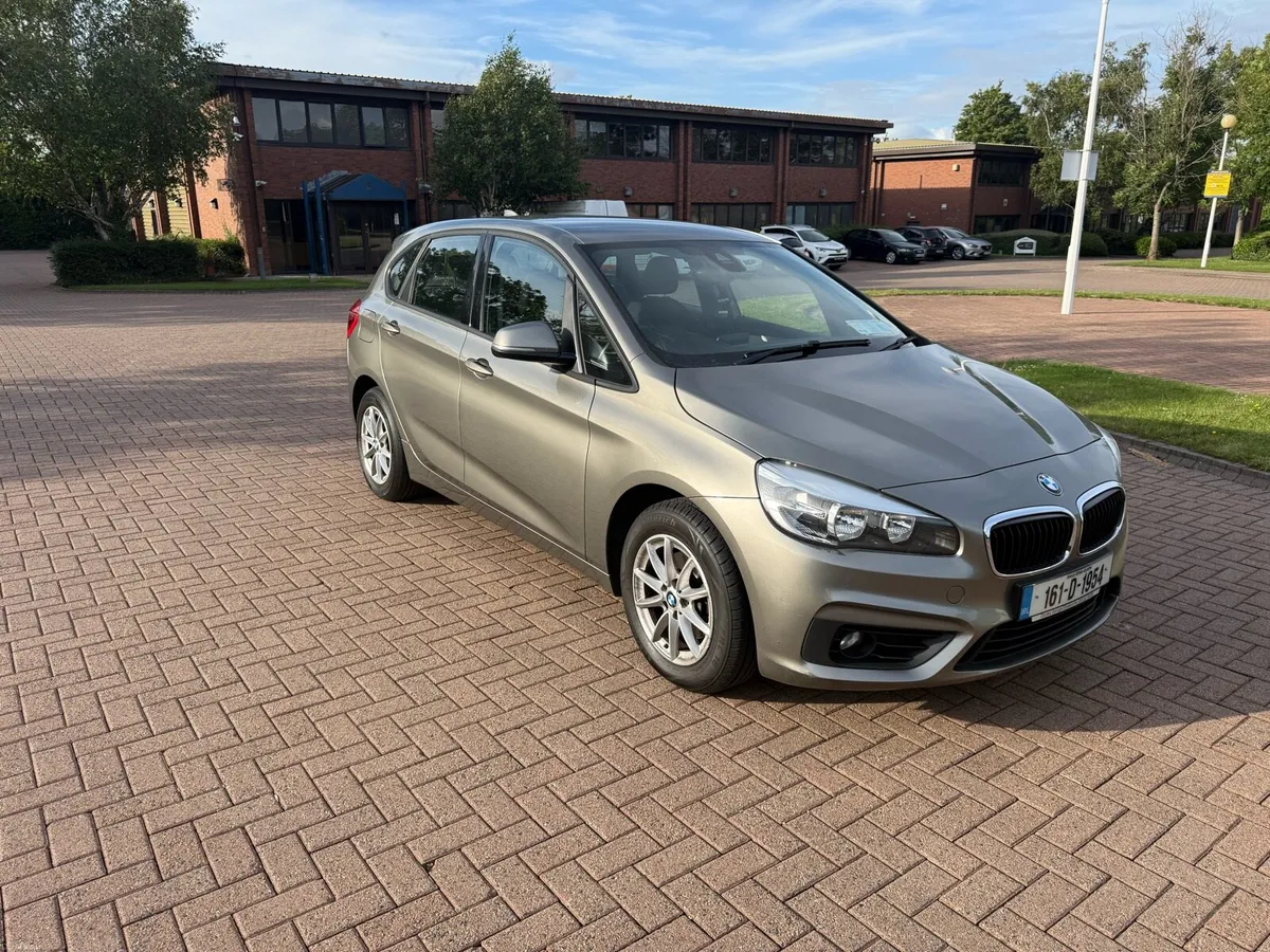BMW 218d - Image 2