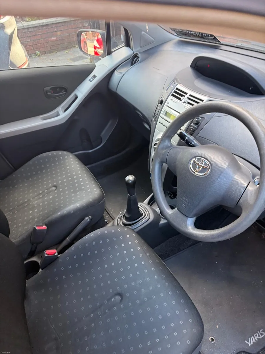 07 Toyota Yaris 1ltr - Image 3