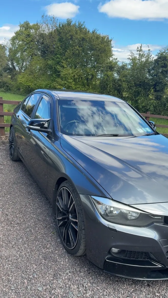 BMW 3-Series 2013 - Image 2
