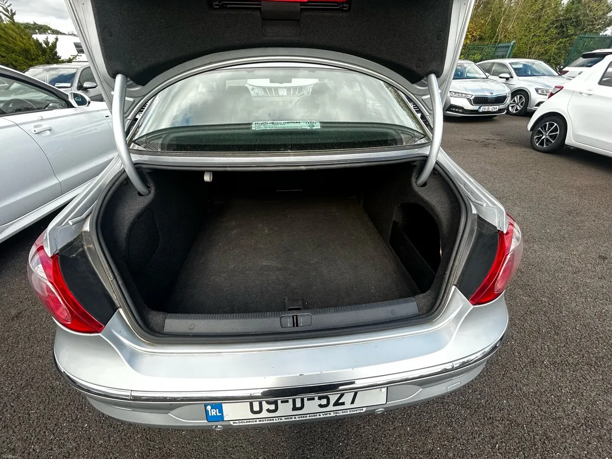 Volkswagen Passat CC - Image 6