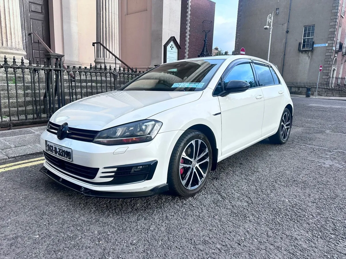 Volkswagen Golf R line Milan Edition - Image 4