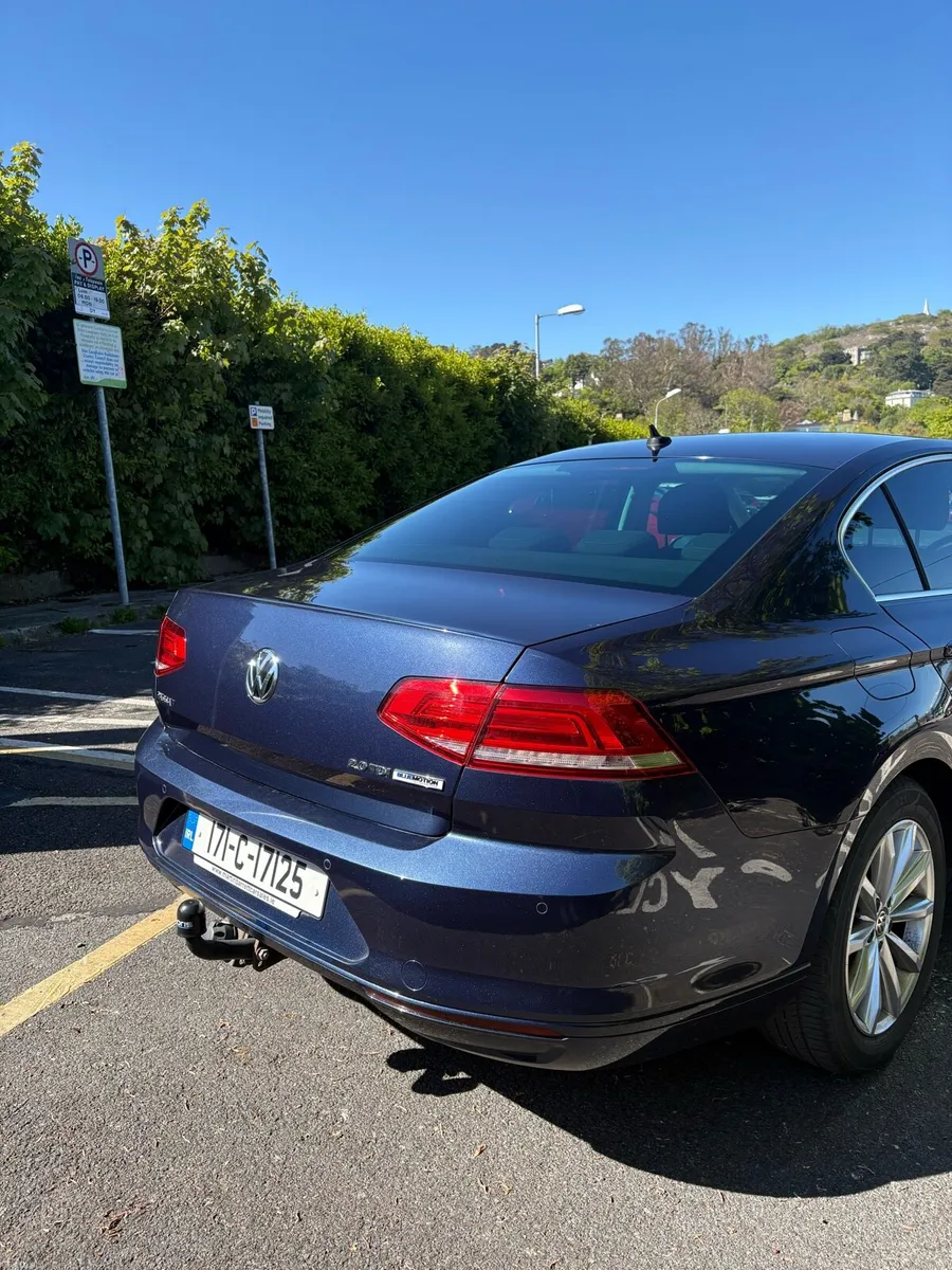 Volkswagen Passat - Image 3