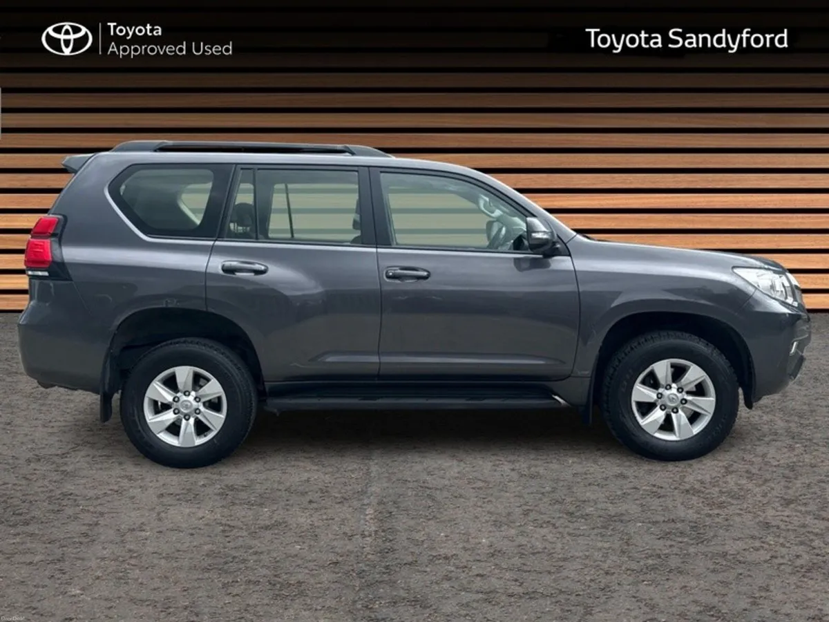 Toyota Land Cruiser BUSINESS CRUISER // 5 SEATER / - Image 3
