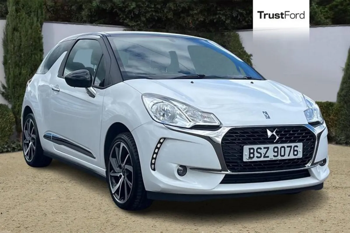 DS Automobiles DS 3 Connected Chic - Image 1
