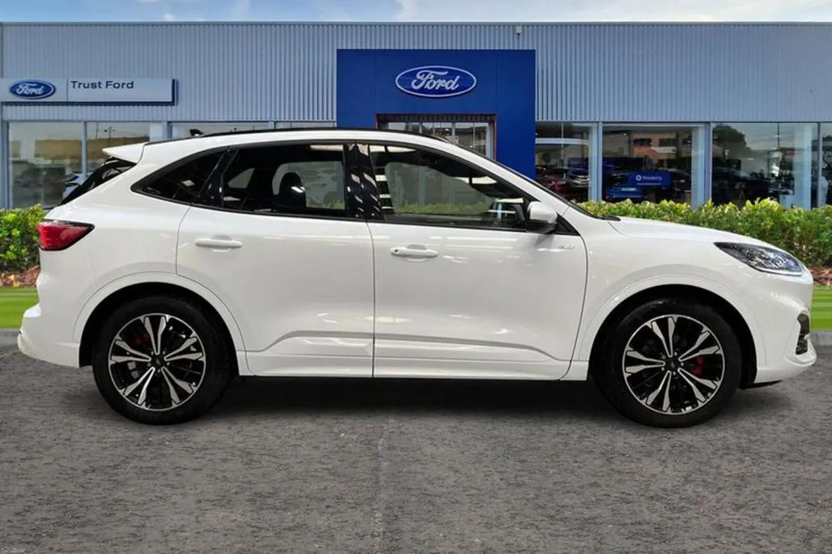 Ford Kuga ST-Line X Edition - Image 3