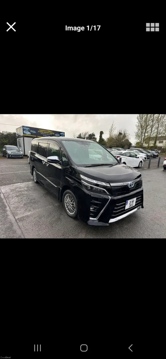 7 seater Toyota Voxy 2021 ! 27500 euro - Image 1
