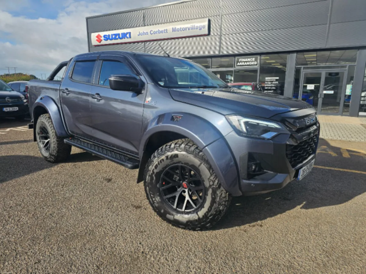 Isuzu D-Max ARTIC TRUCK - Image 2