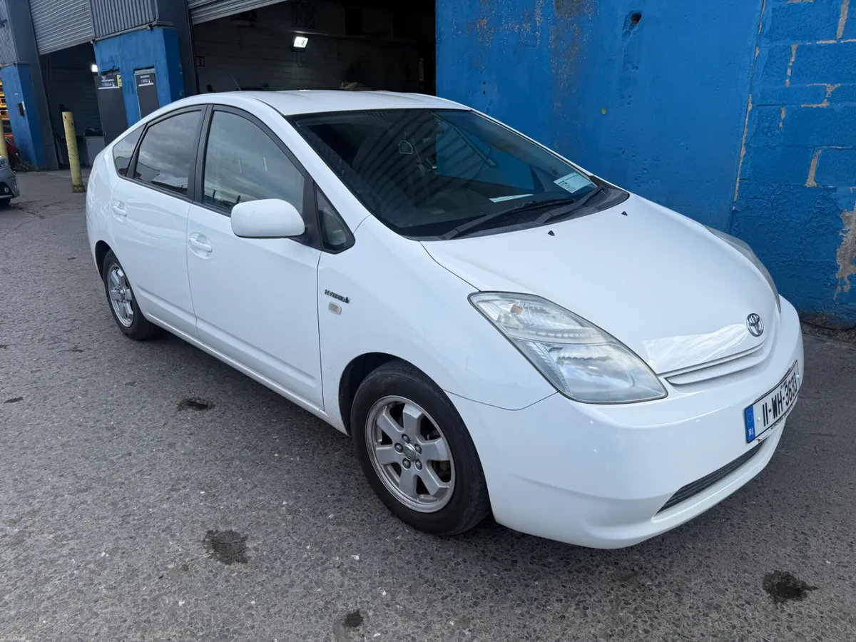 2011 Toyota Prius Hybrid Automatic 69k - Image 3