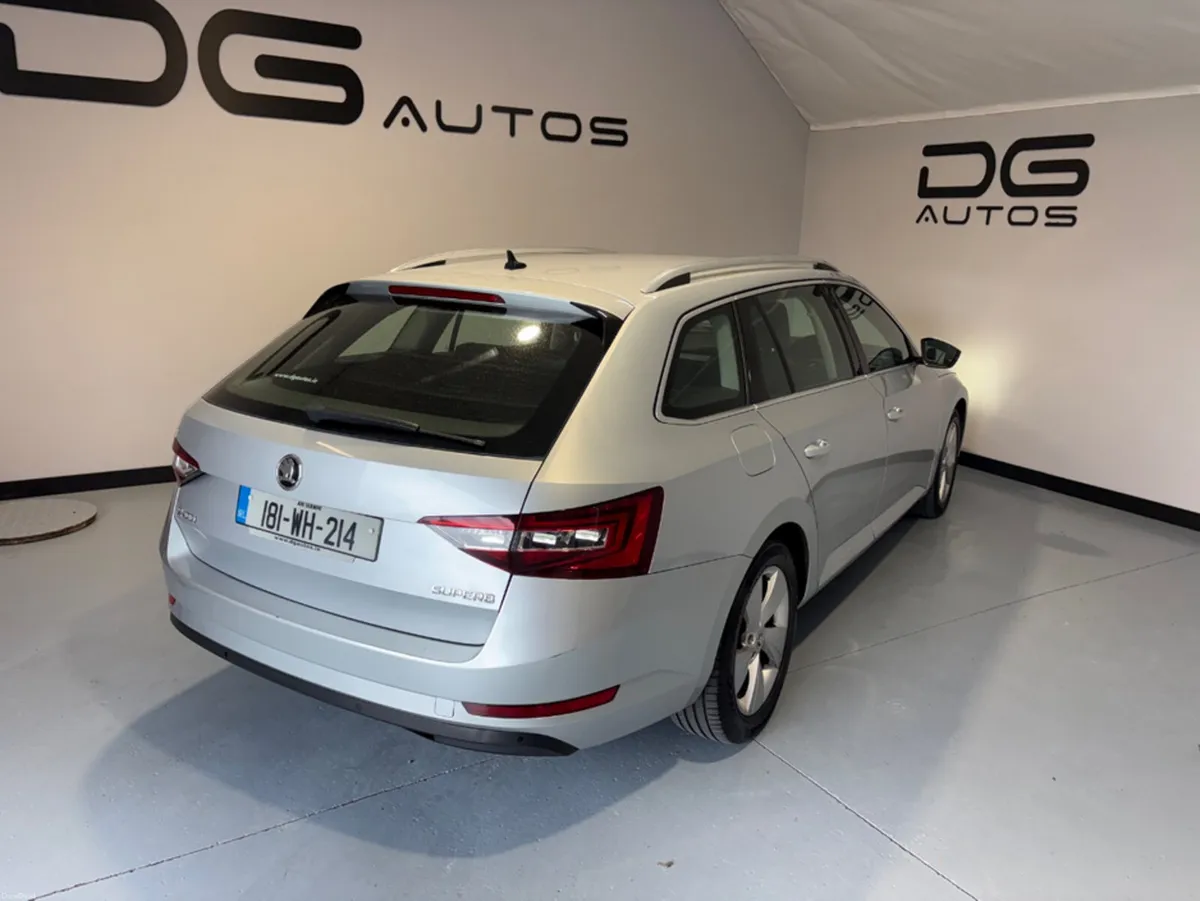 Skoda Superb 1.6 TDI 120 120BHP 4DR COMBI AMBITION - Image 4
