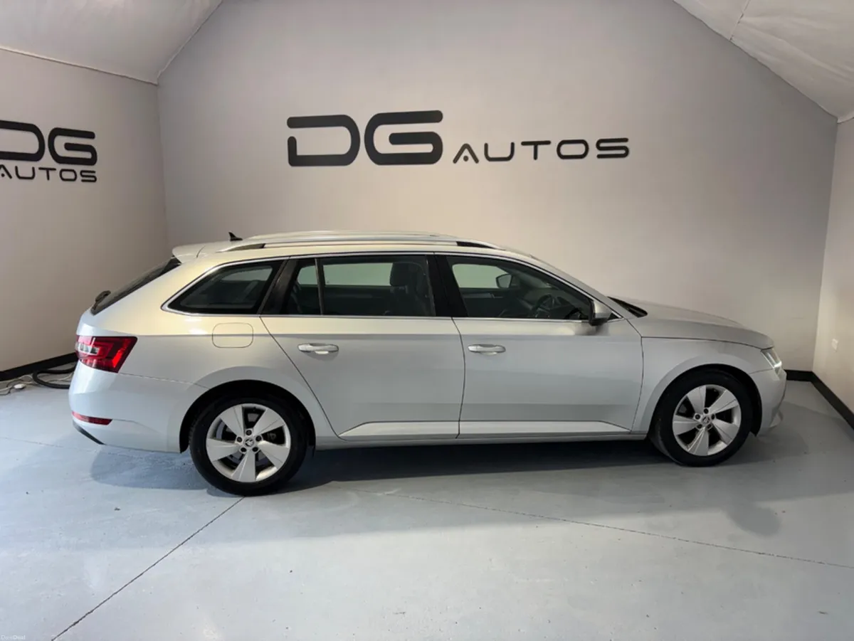 Skoda Superb 1.6 TDI 120 120BHP 4DR COMBI AMBITION - Image 3