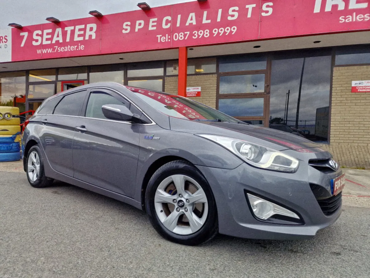 Hyundai i40 1 OWNER , NEW NCT03/27 VERY CLEAN CAR1 - Image 2