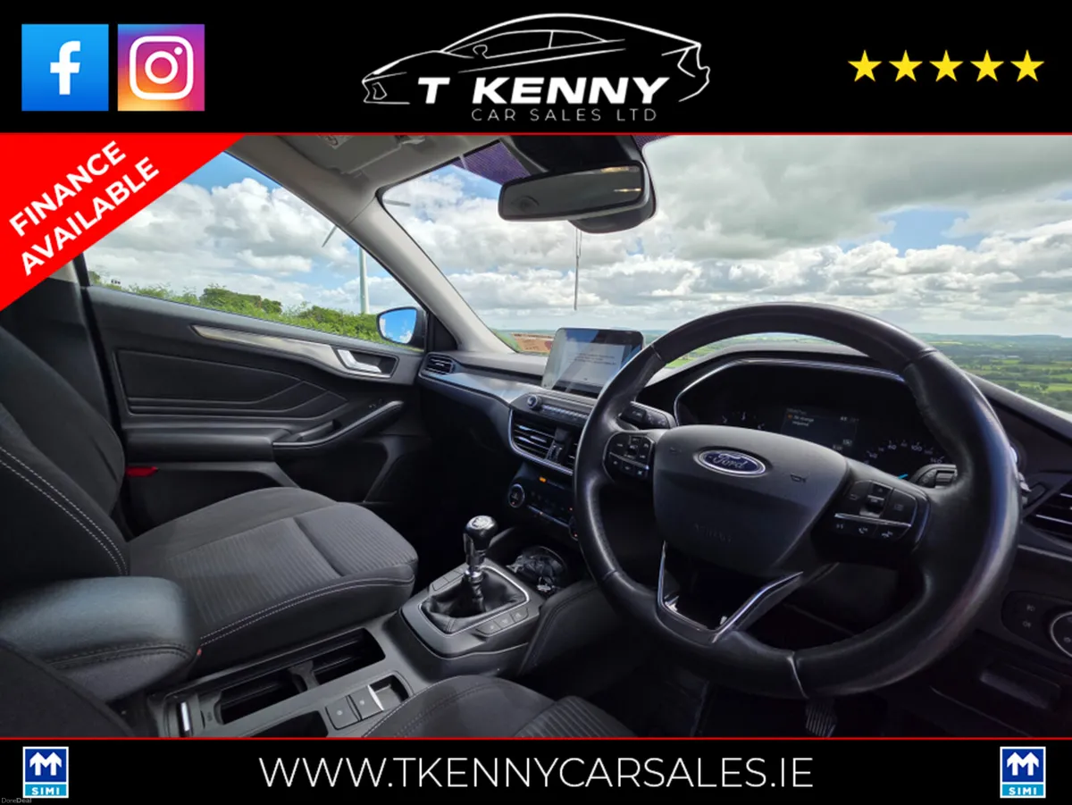 Ford Focus TITANIUM 1.5 TDCI 125PS 6 5DR 6SPEED FR - Image 3