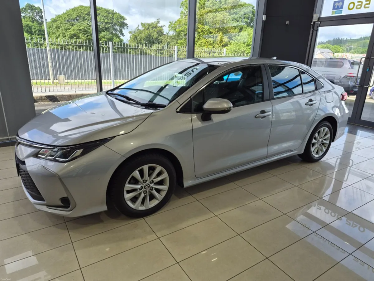 Toyota Corolla LUNA SALOON 4DR AUTO - Image 1