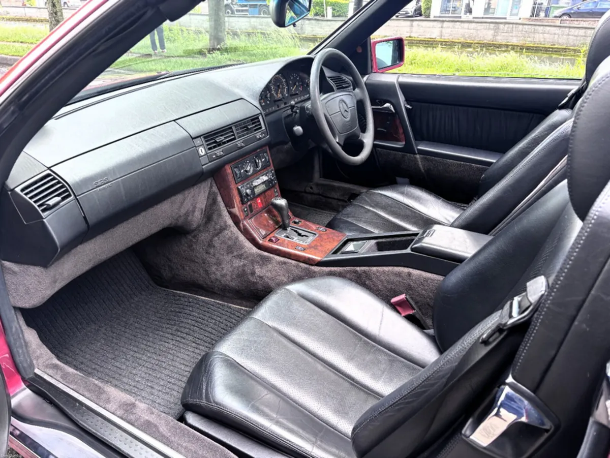 Mercedes-Benz SL-Class 320 3.2 2DR A - Image 5