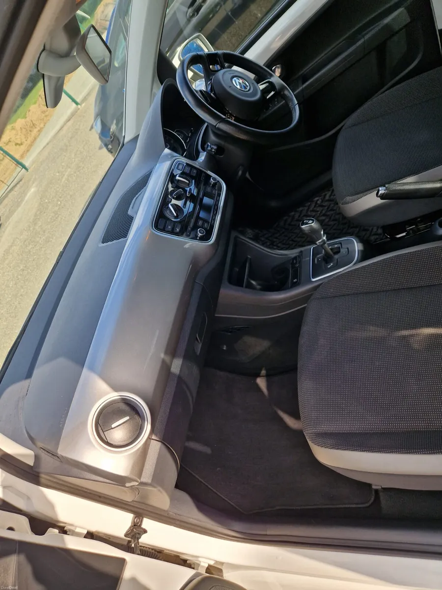 Volkswagen up! 2013 - Image 2