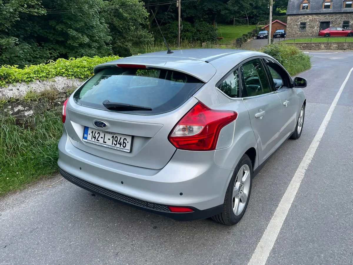 Ford Focus Zetec Navigator 1.6L 2014 - Image 3