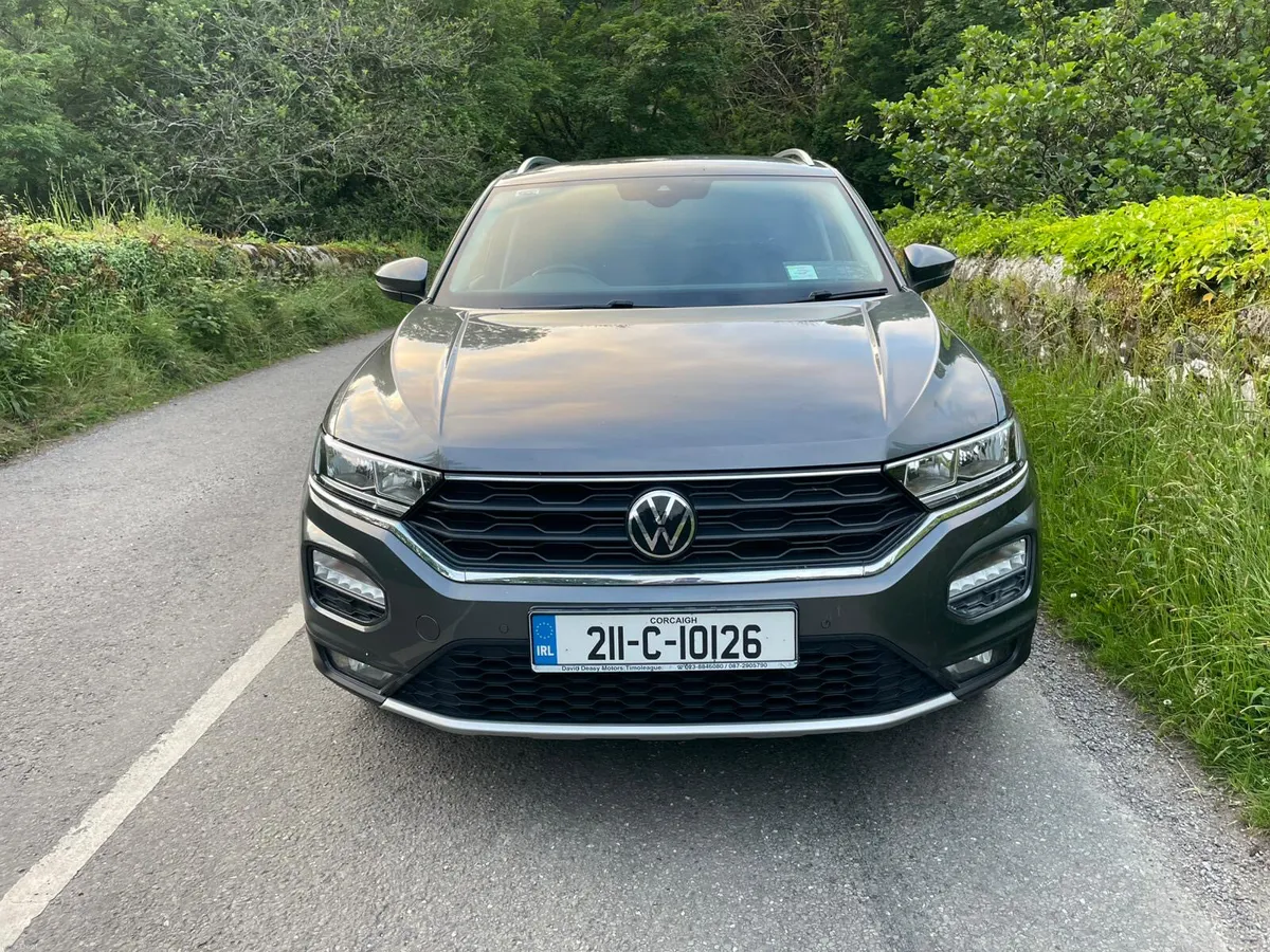 Volkswagen T-Roc 2.0L TDI 2021 - Image 2