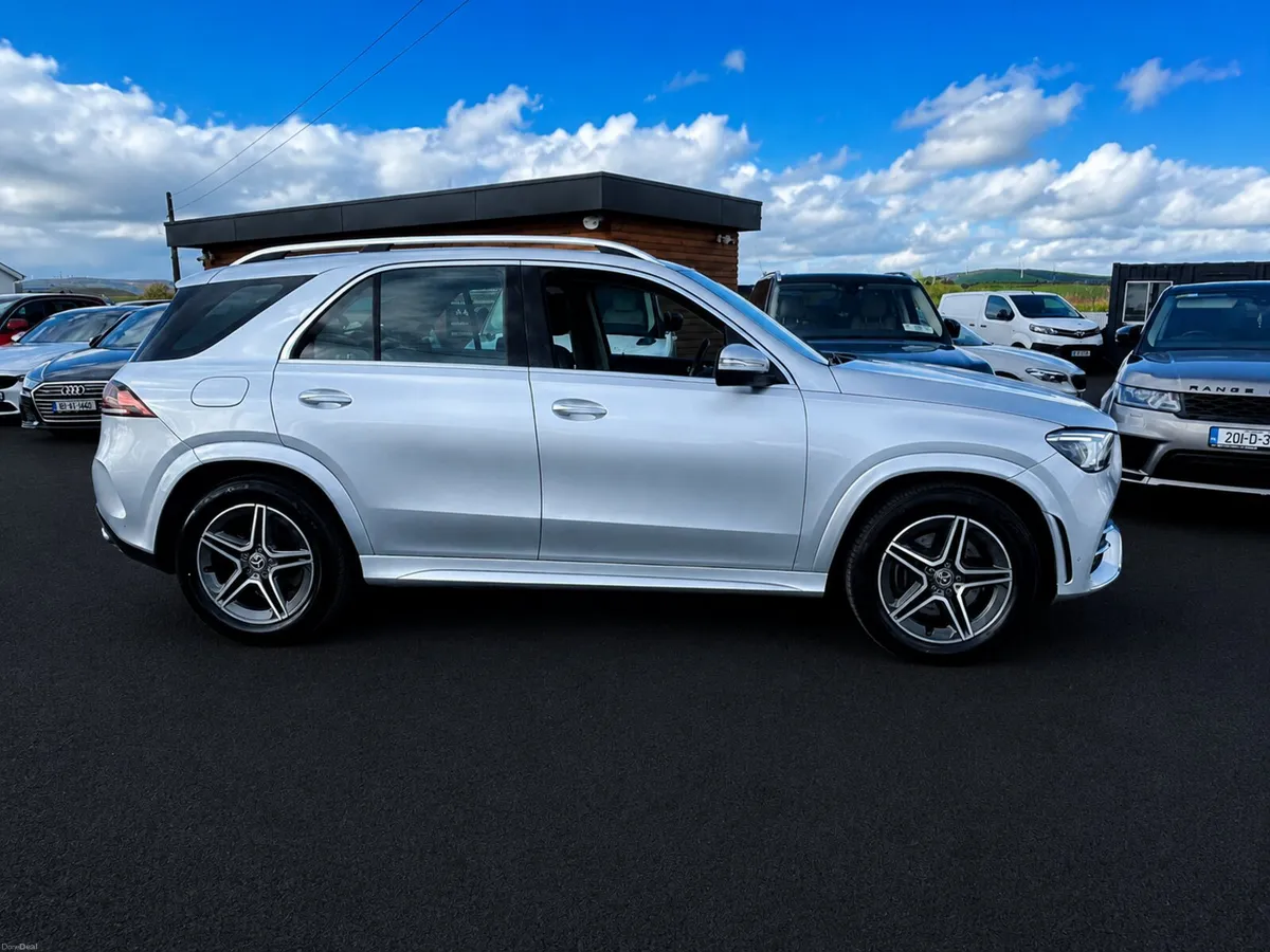 201 MERCEDES GLE300CDI AMG LOW KMS - Image 3