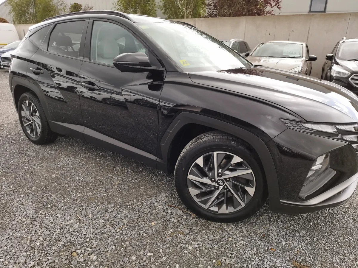 2023 Hyundai Tucson 1.6 crdi executive - Image 2