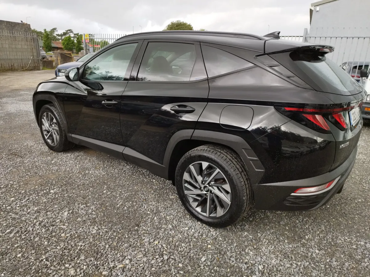 2023 Hyundai Tucson 1.6 crdi executive - Image 6