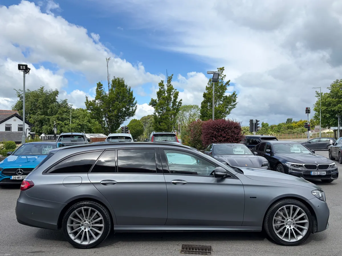 211 Mercedes-Benz E300DE AMG Premium Estate - Image 4