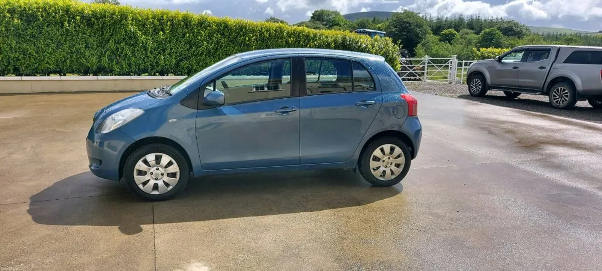 Toy yaris - Image 3