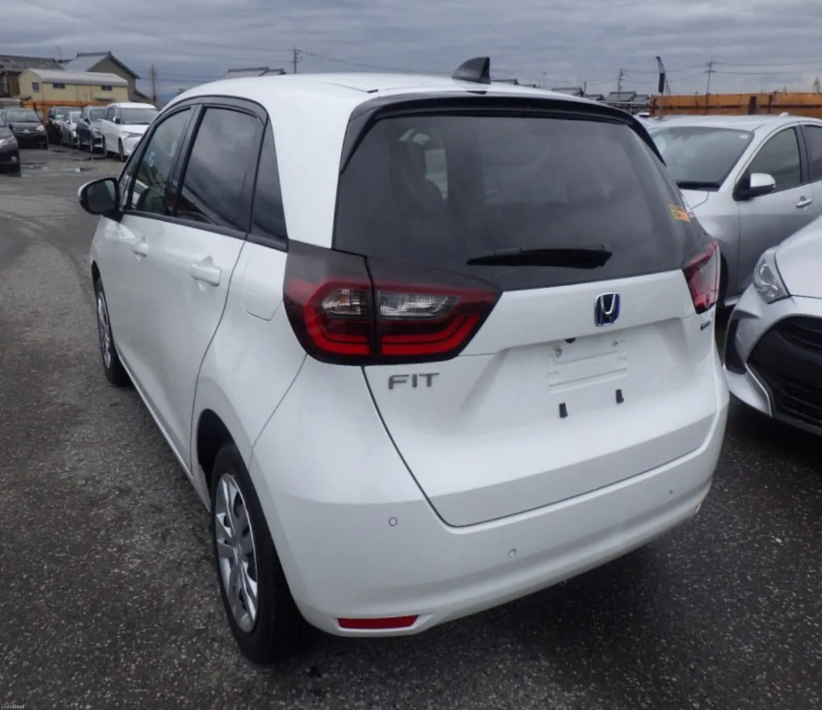 2021 HONDA FIT hybird automatic 1 owner - Image 4