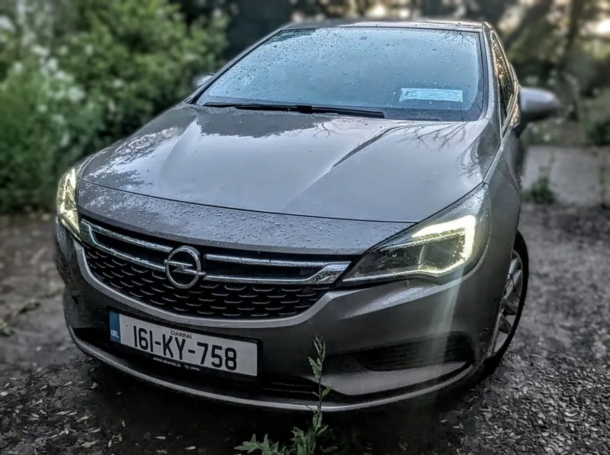 Opel Astra 2016 - Image 1
