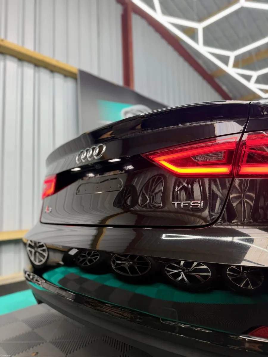 2015(152) Audi A3 Saloon - Leather seats! - Image 4