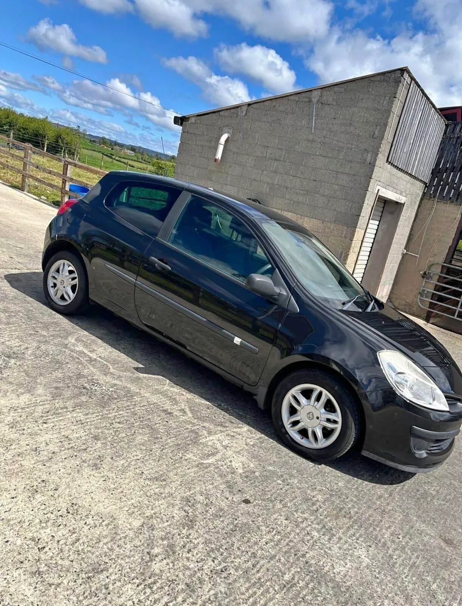 2007 Renault Clio - Image 1
