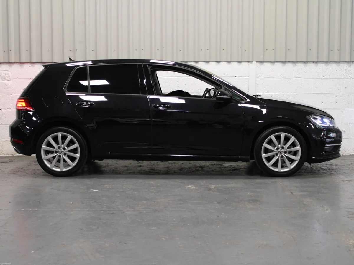 2019 volkswagen Golf - Image 5